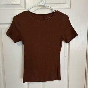 Brown Short Sleeve Crewneck Top